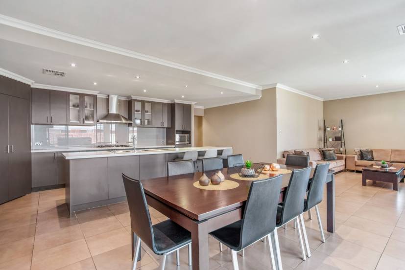 16 Acapulco Way, SOUTHERN RIVER, WA 6110 AUS