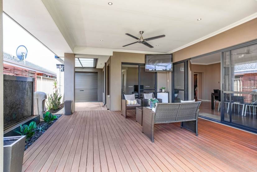 16 Acapulco Way, SOUTHERN RIVER, WA 6110 AUS