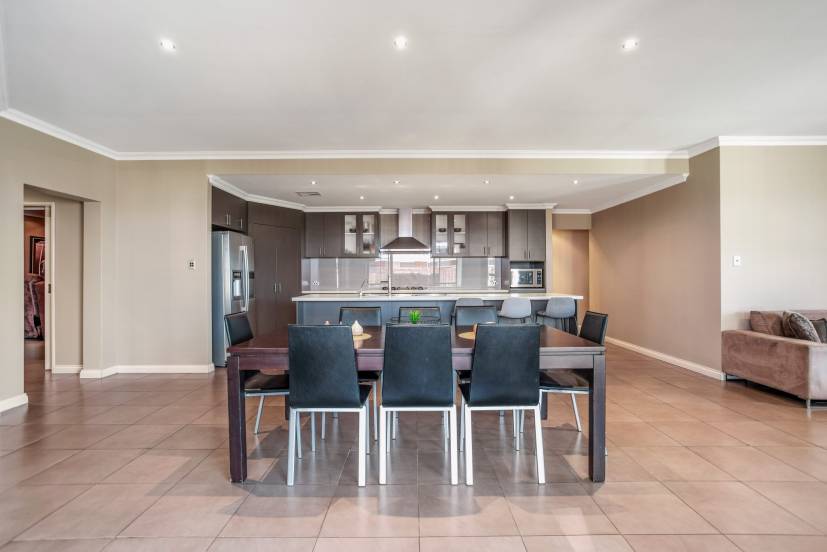 16 Acapulco Way, SOUTHERN RIVER, WA 6110 AUS