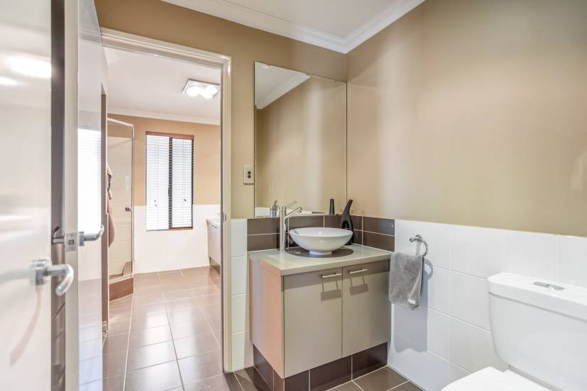 16 Acapulco Way, SOUTHERN RIVER, WA 6110 AUS