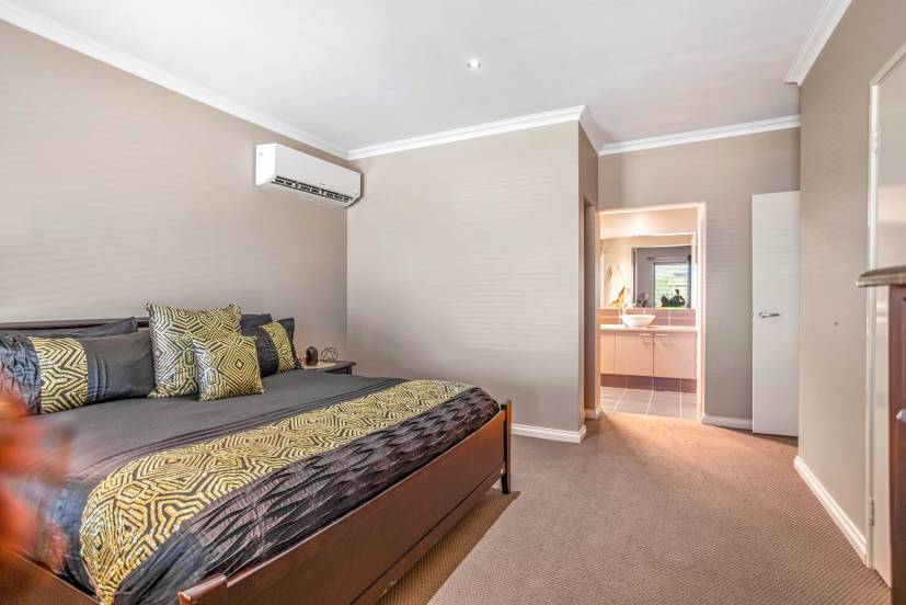 16 Acapulco Way, SOUTHERN RIVER, WA 6110 AUS