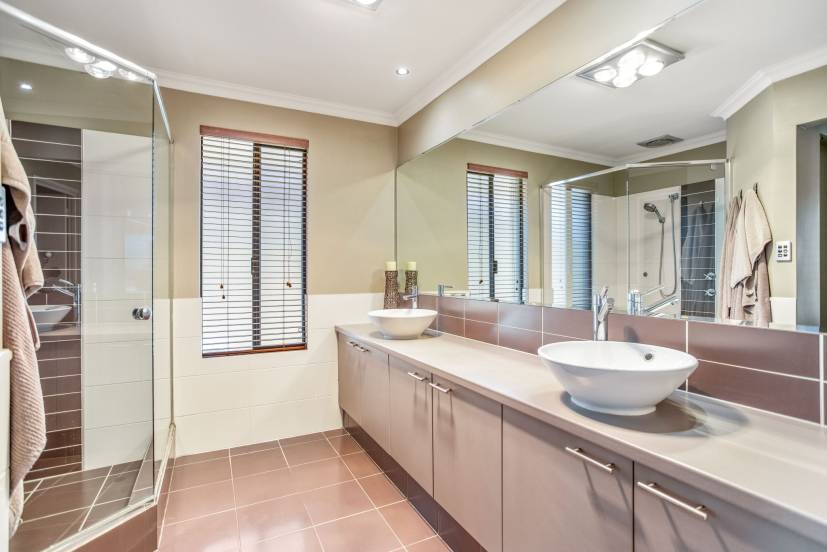 16 Acapulco Way, SOUTHERN RIVER, WA 6110 AUS