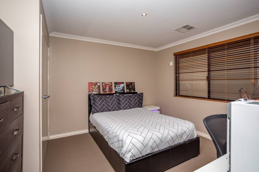 16 Acapulco Way, SOUTHERN RIVER, WA 6110 AUS