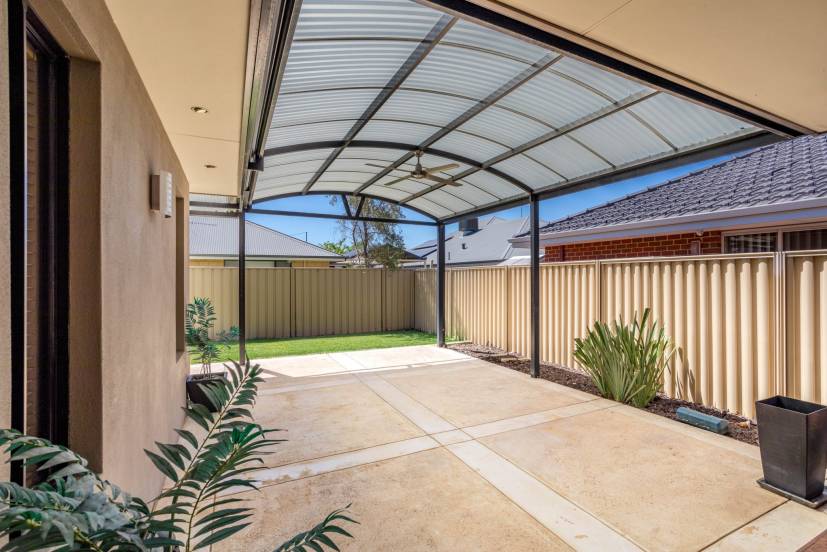 16 Acapulco Way, SOUTHERN RIVER, WA 6110 AUS