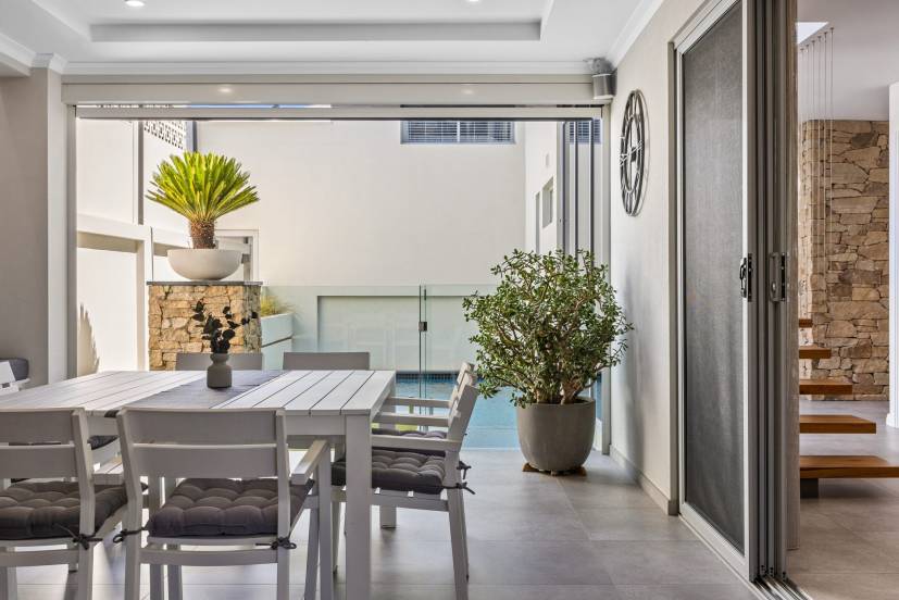 NORTH COOGEE, WA 6163 AUS