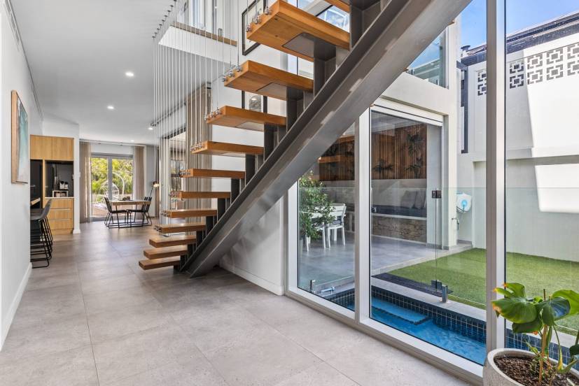NORTH COOGEE, WA 6163 AUS
