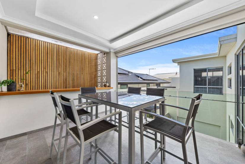 NORTH COOGEE, WA 6163 AUS