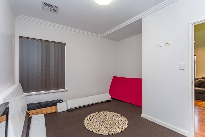 12 Monument Street, HARRISDALE, WA 6112 AUS
