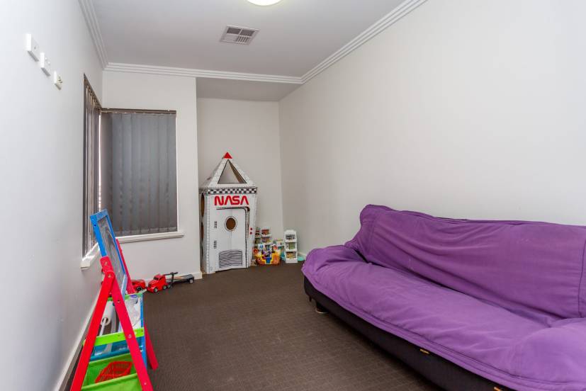 12 Monument Street, HARRISDALE, WA 6112 AUS