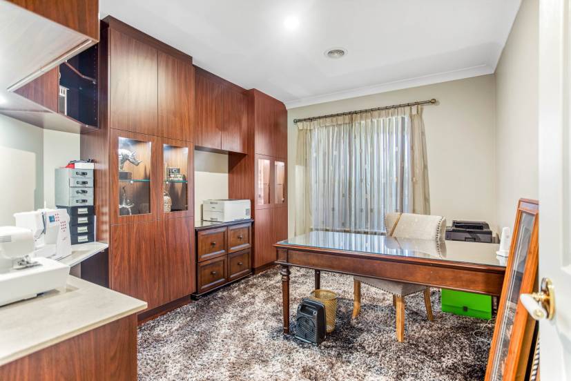 3 Serena Grove, MOUNT NASURA, WA 6112 AUS