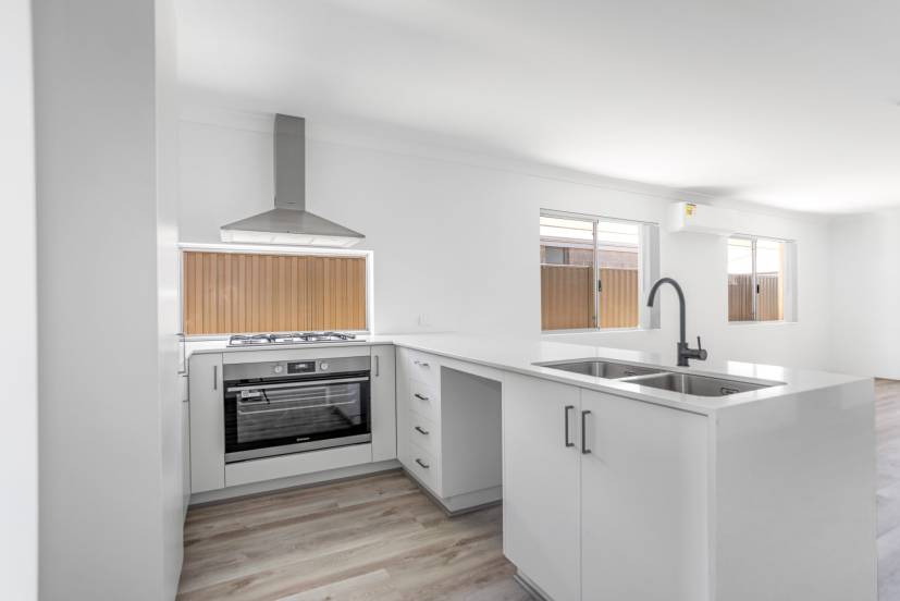6 Paria Street, BALDIVIS, WA 6171 AUS