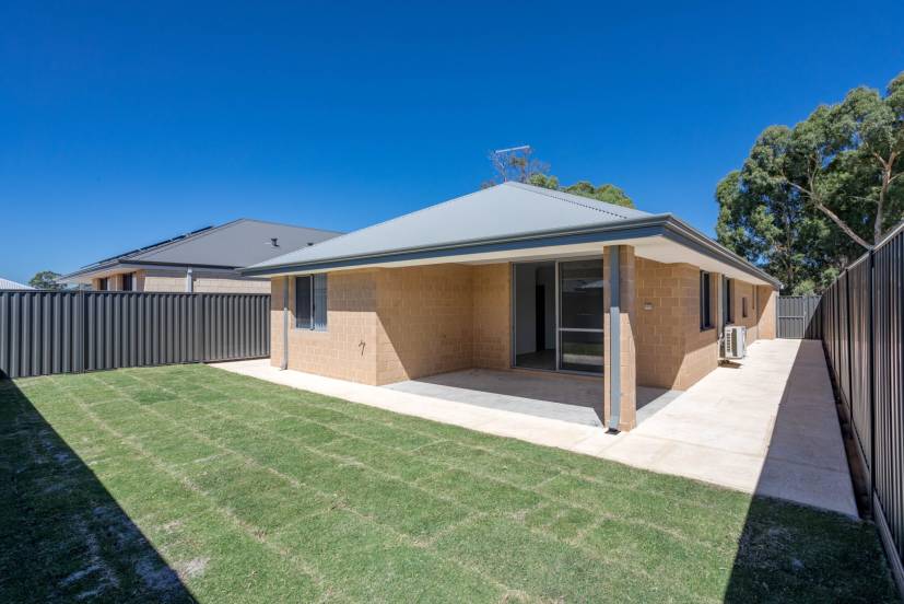 6 Paria Street, BALDIVIS, WA 6171 AUS