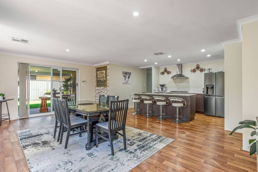 15 Galena Way, BYFORD, WA 6122 AUS