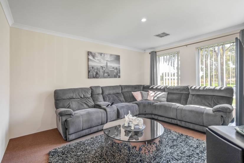 15 Galena Way, BYFORD, WA 6122 AUS
