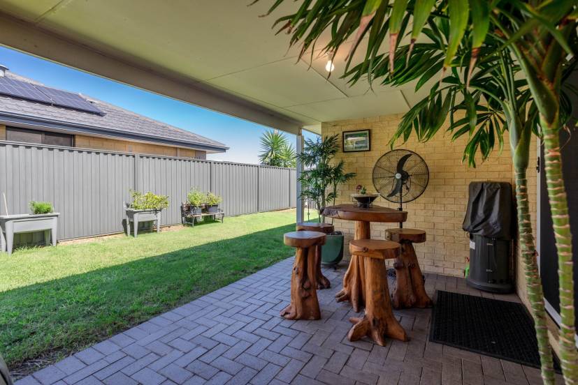 15 Galena Way, BYFORD, WA 6122 AUS