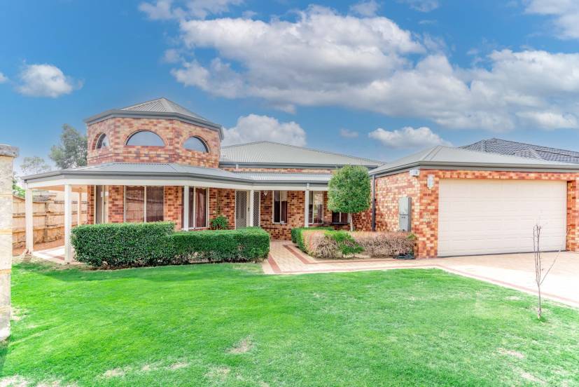 2 Nolan Avenue, SOUTHERN RIVER, WA 6110 AUS