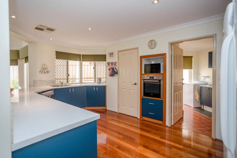2 Nolan Avenue, SOUTHERN RIVER, WA 6110 AUS
