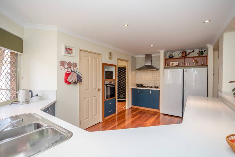 2 Nolan Avenue, SOUTHERN RIVER, WA 6110 AUS