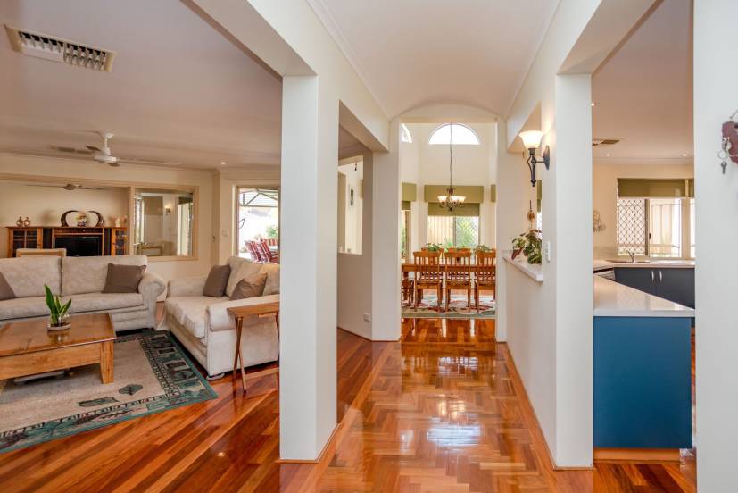 2 Nolan Avenue, SOUTHERN RIVER, WA 6110 AUS