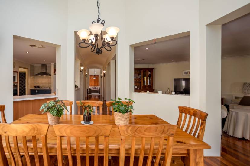 2 Nolan Avenue, SOUTHERN RIVER, WA 6110 AUS