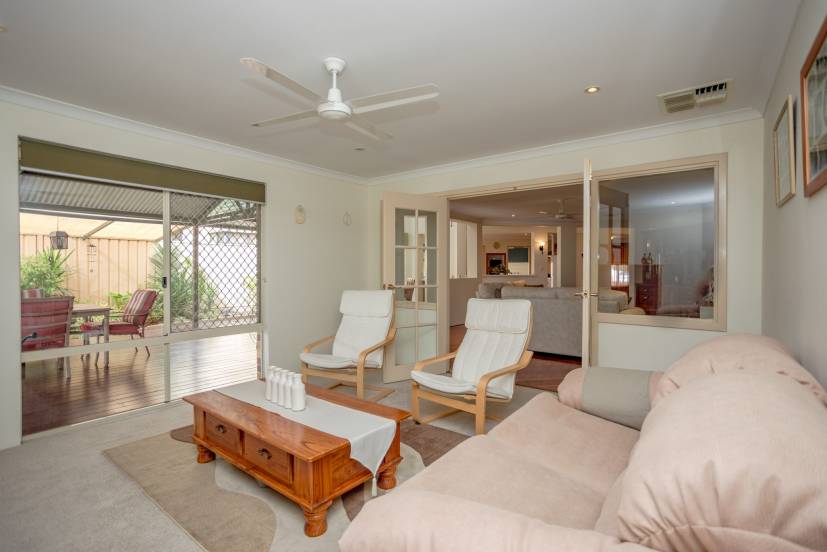 2 Nolan Avenue, SOUTHERN RIVER, WA 6110 AUS
