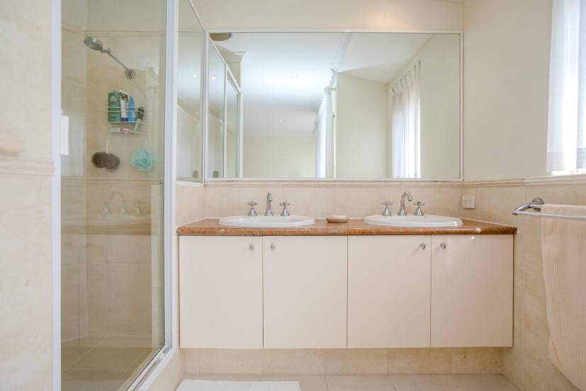 2 Nolan Avenue, SOUTHERN RIVER, WA 6110 AUS