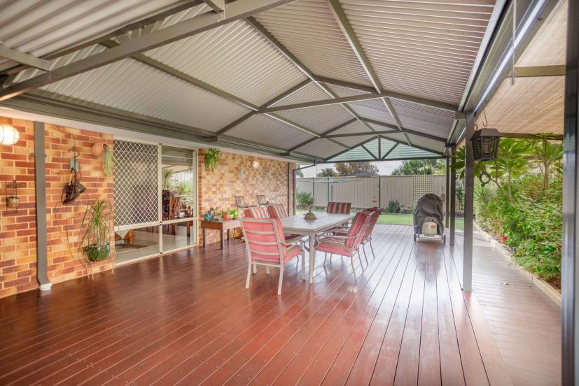 2 Nolan Avenue, SOUTHERN RIVER, WA 6110 AUS