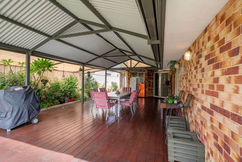 2 Nolan Avenue, SOUTHERN RIVER, WA 6110 AUS
