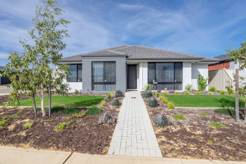 47 Greenpoint Way, HILBERT, WA 6112 AUS