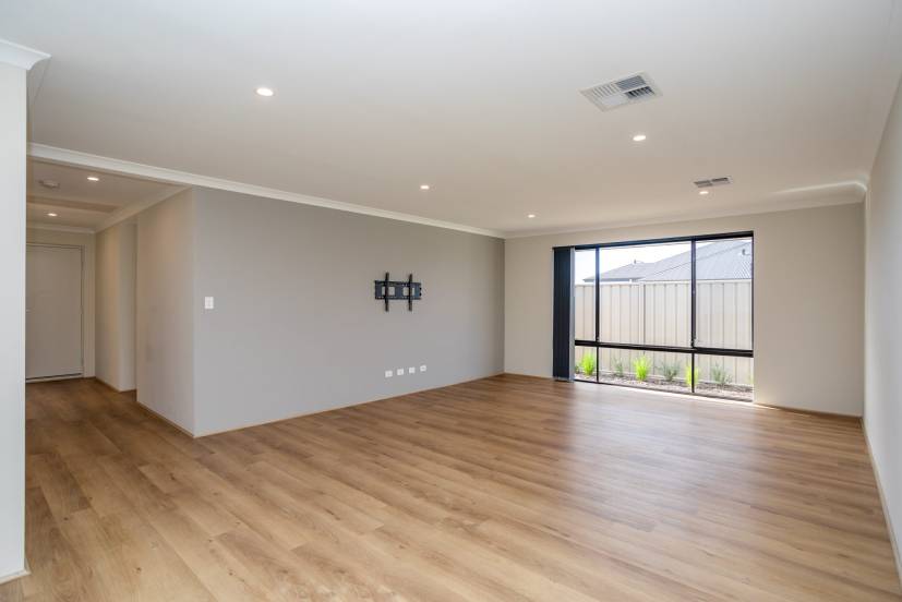 47 Greenpoint Way, HILBERT, WA 6112 AUS