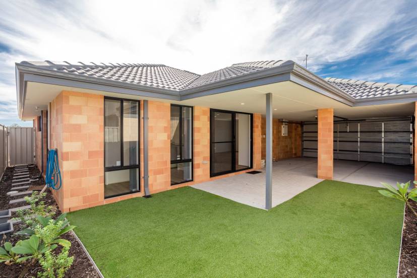 47 Greenpoint Way, HILBERT, WA 6112 AUS