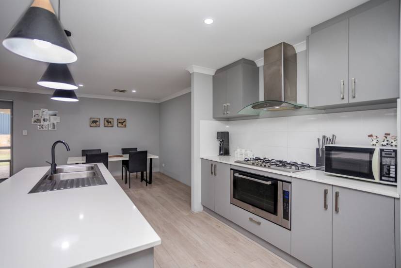 41 Galena Way, BYFORD, WA 6122 AUS