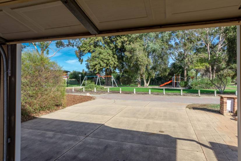 12 Tinsley Close, ATWELL, WA 6164 AUS