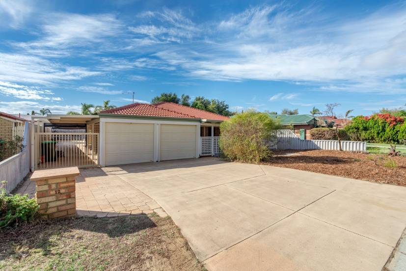 12 Tinsley Close, ATWELL, WA 6164 AUS