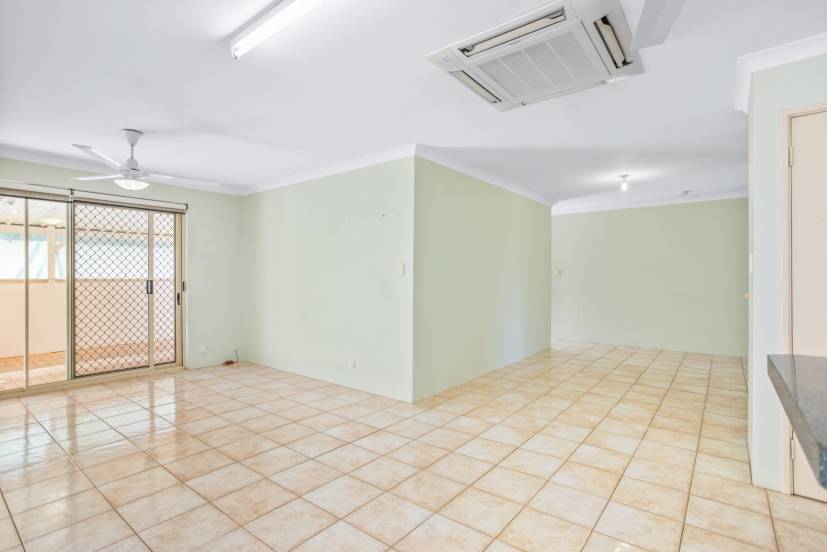 12 Tinsley Close, ATWELL, WA 6164 AUS