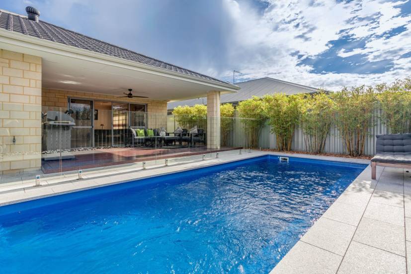 50 Wellman Avenue, PIARA WATERS, WA 6112 AUS