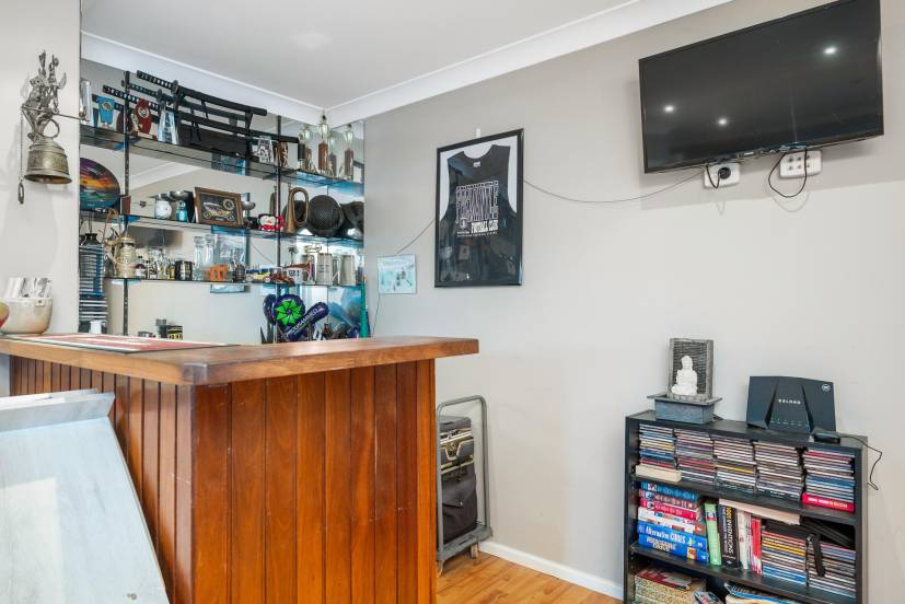 16 Swingler Way, GOSNELLS, WA 6110 AUS