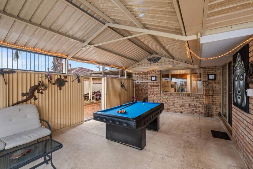 16 Swingler Way, GOSNELLS, WA 6110 AUS
