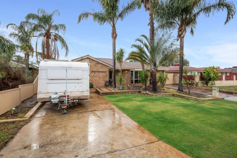16 Swingler Way, GOSNELLS, WA 6110 AUS