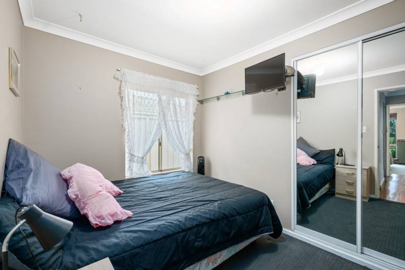 16 Swingler Way, GOSNELLS, WA 6110 AUS