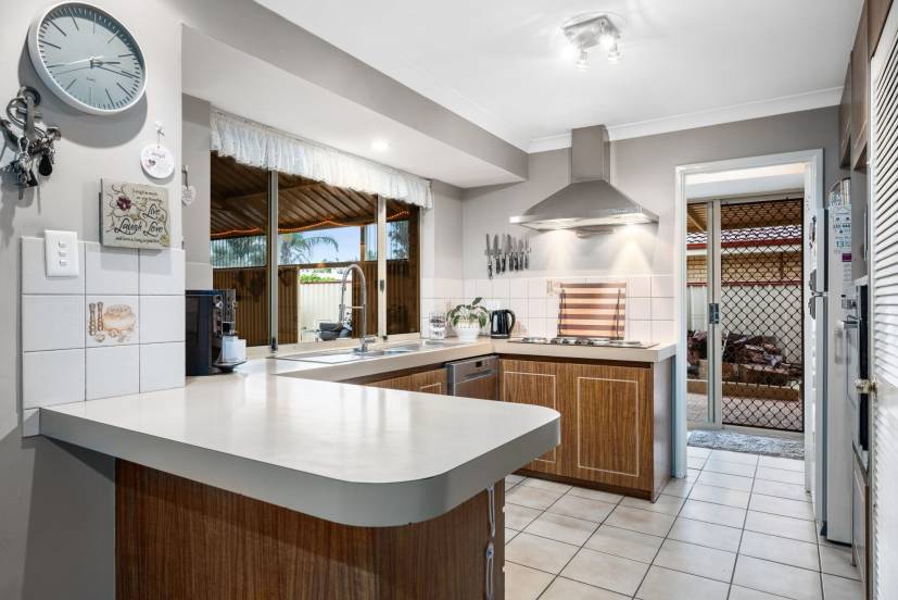 16 Swingler Way, GOSNELLS, WA 6110 AUS