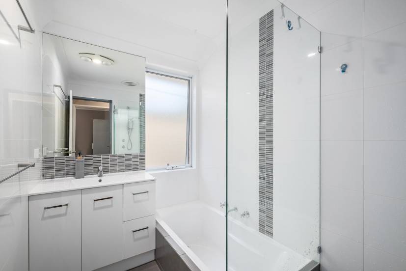 16 Swingler Way, GOSNELLS, WA 6110 AUS