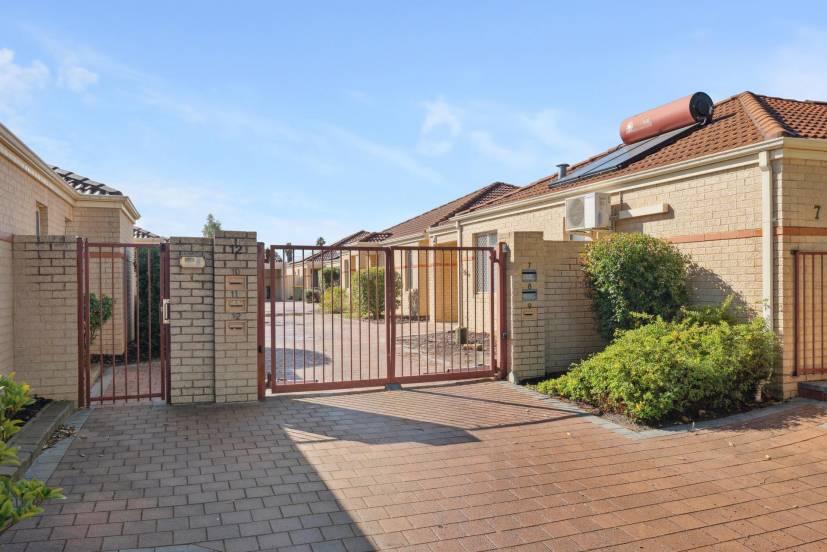 10/12 Arthur Street, CANNINGTON, WA 6107 AUS