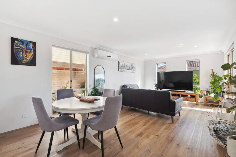 10/12 Arthur Street, CANNINGTON, WA 6107 AUS