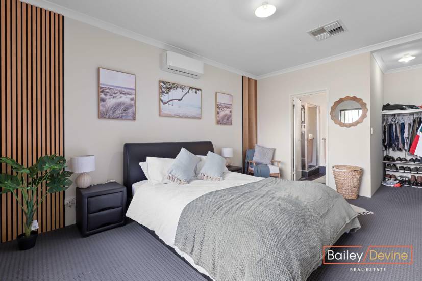 5 Plavin Street, PIARA WATERS, WA 6112 AUS