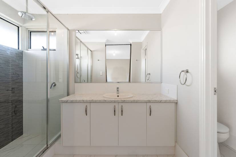 7 Tuff Way, PIARA WATERS, WA 6112 AUS