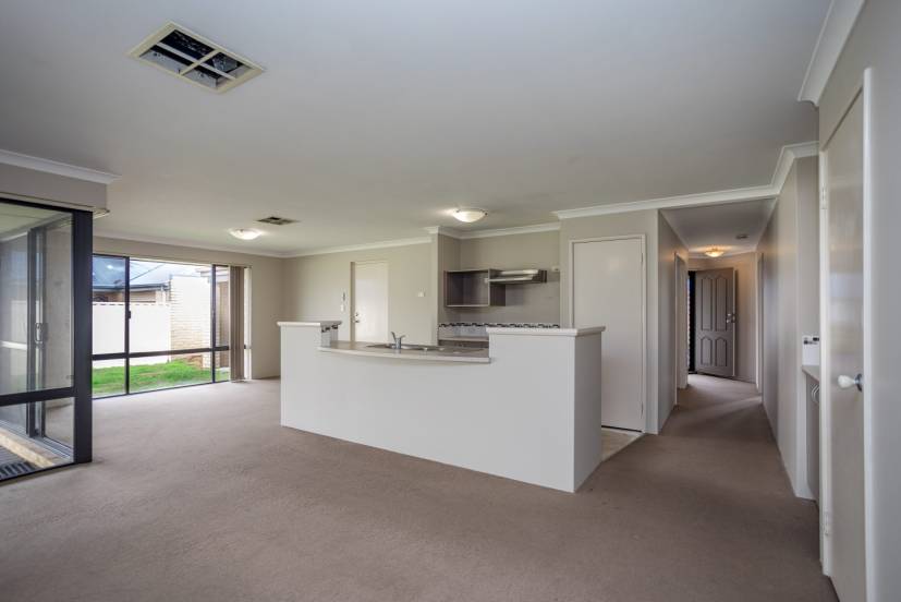 6 Hogan Place, SOUTHERN RIVER, WA 6110 AUS