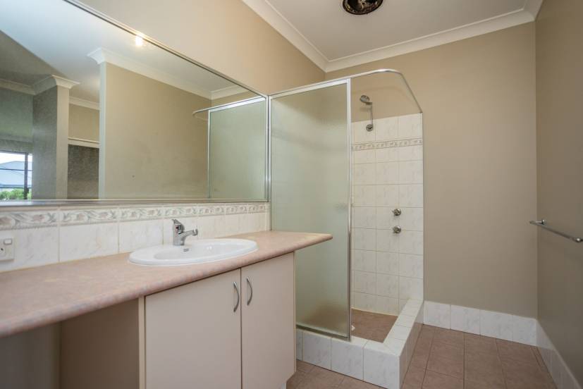 6 Hogan Place, SOUTHERN RIVER, WA 6110 AUS