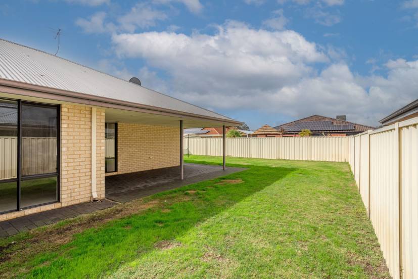 6 Hogan Place, SOUTHERN RIVER, WA 6110 AUS