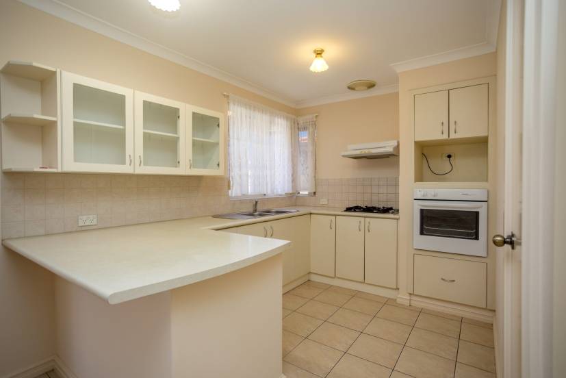 9/7 Lester Drive, THORNLIE, WA 6108 AUS